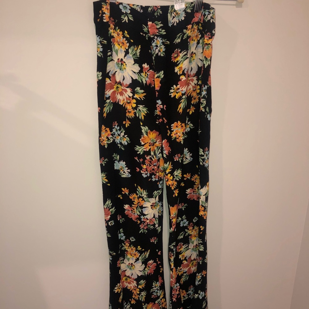 Floral Zara flare pants